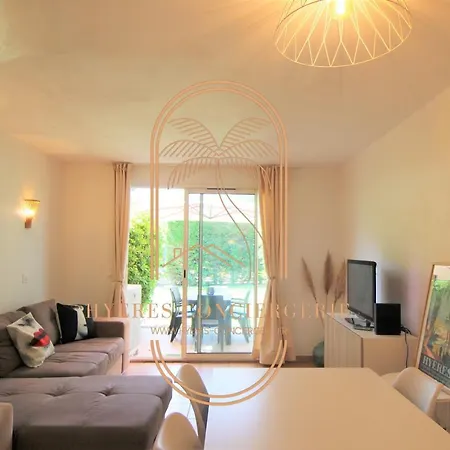 Apartment Le Hameau De La Pinede-mas 3 Etoiles - T3 Piscine Clim Parking 100m By Hc *